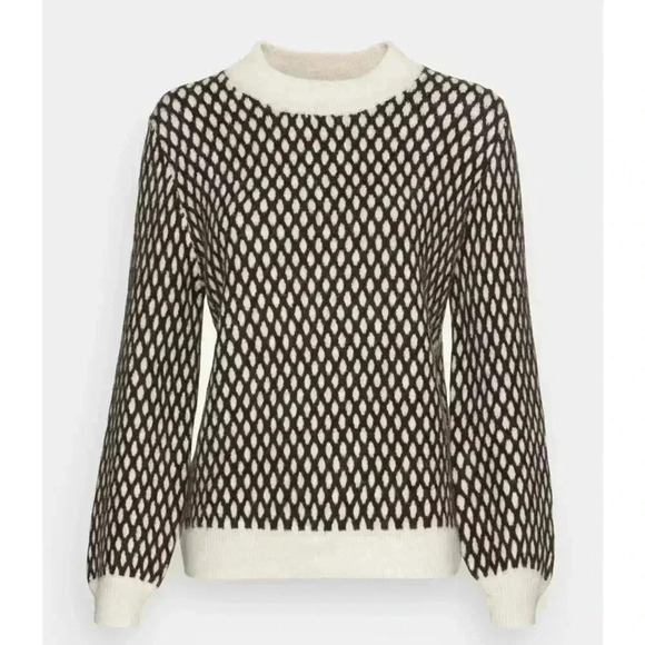 Elegant Black and White Women's Sweater - Picture 2 of 13